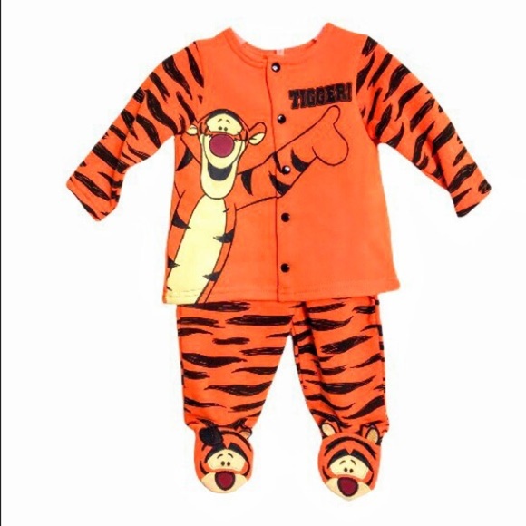 NWT Tigger Long Sleeve Top & Footed Bottoms Set - Picture 7 of 10